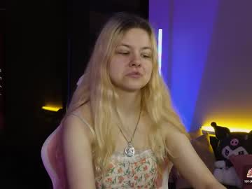 girl
        agnesscarterr cam image #4342961