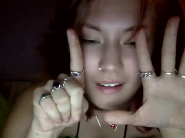 girl
        bunnybabe424 cam image #518288