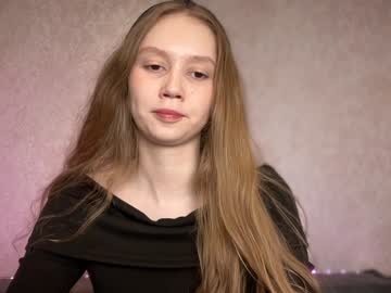 girl
        lizzy_cutie cam image #3391851