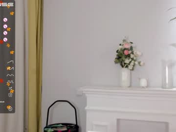 girl
        small_blondee cam image #10268
