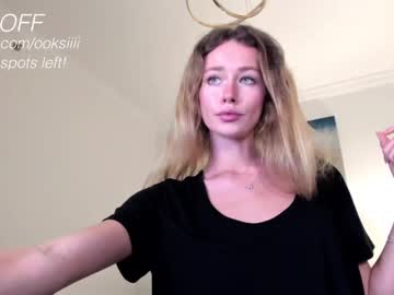 girl
        oksanafedorova cam image #1090726