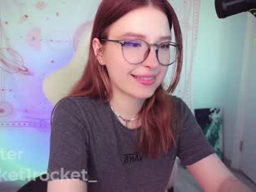 girl
        pocketrocket_ cam image #2819257