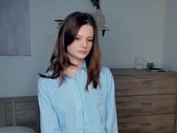 girl
        katy_best_ cam image #2505138