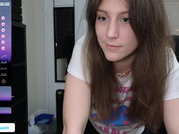girl
        alexa_dream cam image #1230539