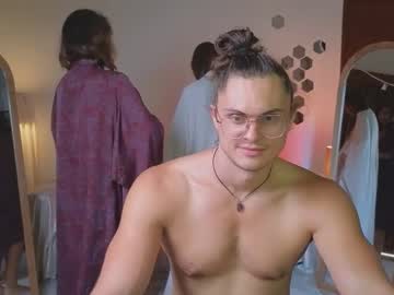 couple
        goddess_marylin cam image #4481747