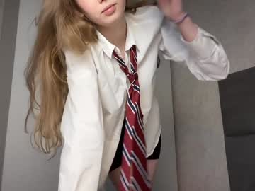 girl
        lizzy_cutie cam image #3430067