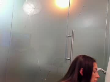 girl
        anyarayne cam image #495946