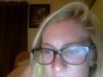 girl
        eastcoastbitch cam image #283530