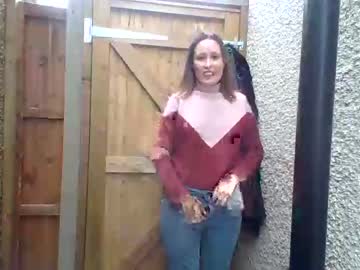 girl
        eatmypie69 cam image #2337748