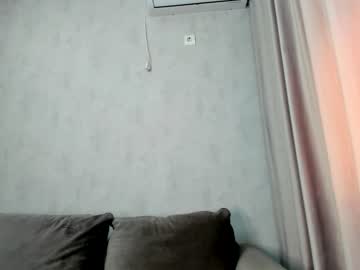 girl
        bboobscarol_ cam image #824690