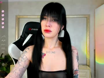 girl
        hannah_san1 cam image #3448862