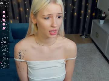 girl
        erleneganter cam image #2191048
