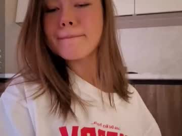 girl
        lustonmymind_ cam image #4624151
