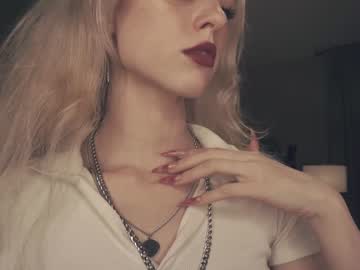 girl
        audreycarvin cam image #2405560