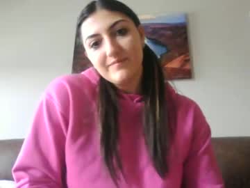 girl
        lynn1717 cam image #276144