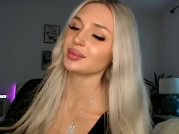 girl
        bunnykhalessi cam image #2359048