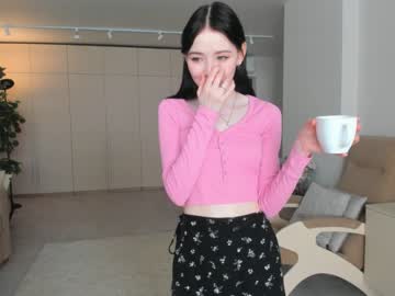girl
        oki_dokie cam image #1069337