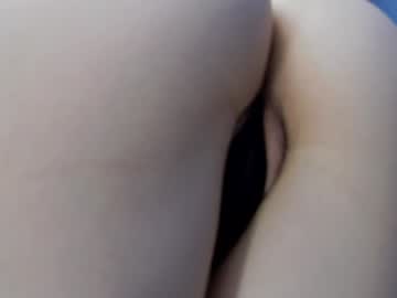 girl
        kriskras__ cam image #3266643