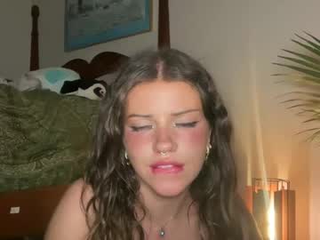 girl
        fairyyy653 cam image #4017954