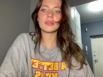 girl
        angel_from_sky cam image #3199818