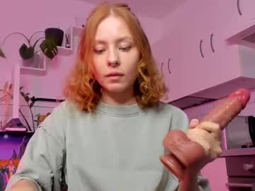 girl
        ilona_curly cam image #4438045