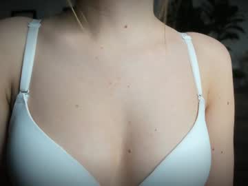 girl
        sona_rise cam image #3800479