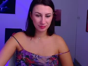 girl
        _emma_lay cam image #4013448