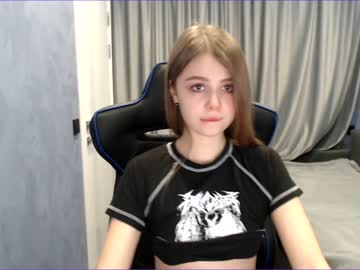 girl
        tripleprinces cam image #507655