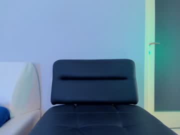 girl
        kittycaitlin cam image #1445023