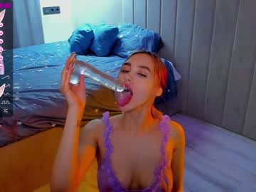 girl
        angella_kleee cam image #78165