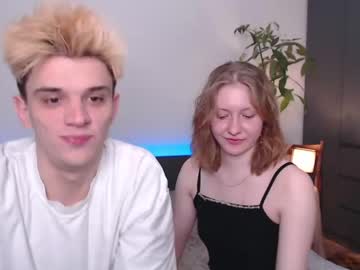 couple
        boombongo cam image #400783