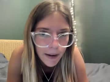 girl
        oliviahansleyy cam image #2781272