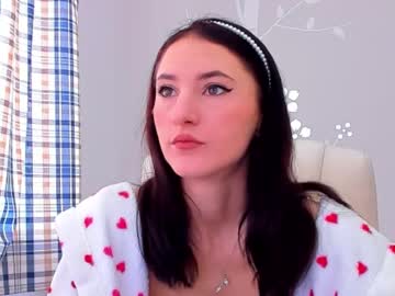 girl
        aniagray cam image #4065450
