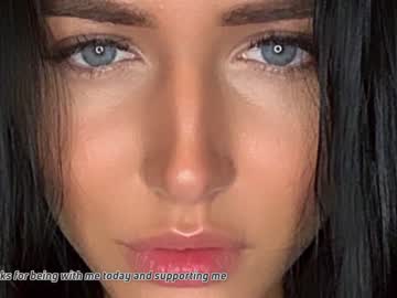 girl
        cherry_beauty cam image #178180