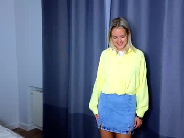 girl
        beverly_hillls cam image #2064281