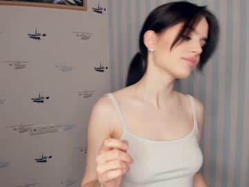 girl
        fannyhaviland cam image #2409395