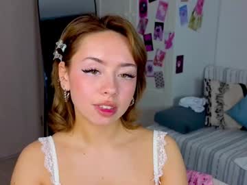 girl
        hanny_montana cam image #4666890