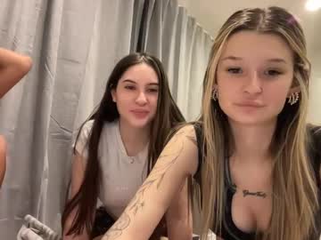 girl
        sophiekaine cam image #3757539