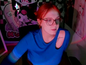 girl
        margaret_red cam image #3604611