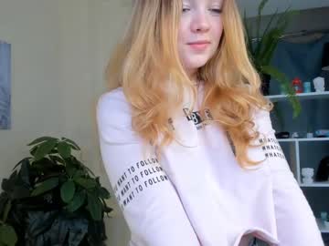 girl
        katherine_hi cam image #1319746