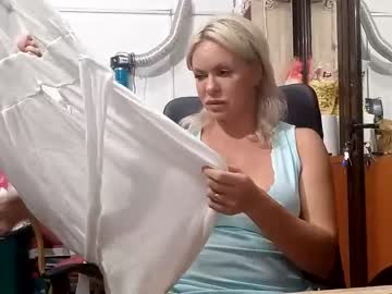 girl
        cheatinwife cam image #1410778