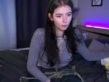 girl
        sirenevelyn cam image #3616576