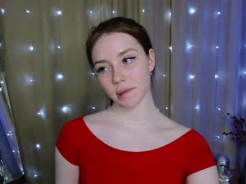 girl
        noreenestabrooks cam image #4011151
