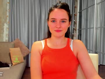girl
        demurelixir cam image #319682