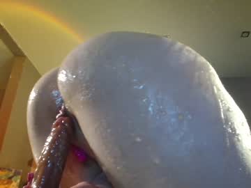 girl
        _meganmeow_ cam image #1915126