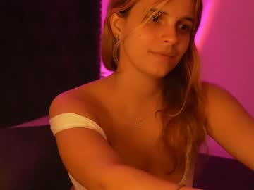 girl
        lilbeccaxo cam image #3385585