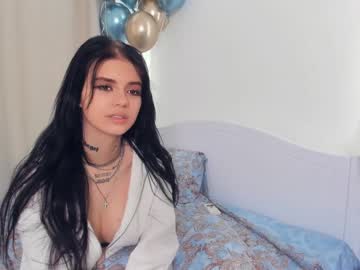 girl
        elfas_cute cam image #1293625