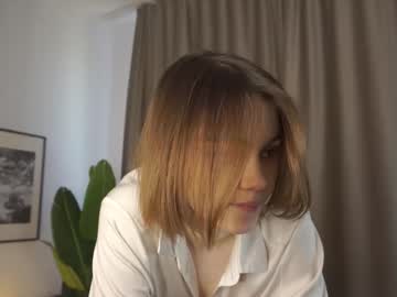 girl
        sunkess cam image #4127935