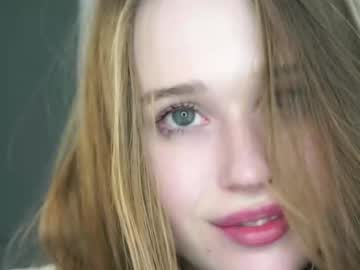 girl
        ottiliebirchfield cam image #4311022