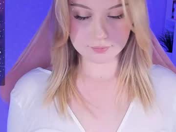 girl
        honey_blondee cam image #4360475